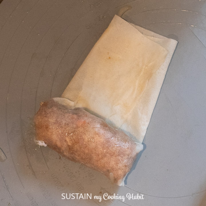 Beginning of the pastry rolled.
