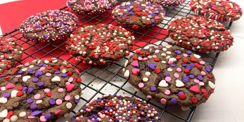 Valentine treats for kids chocolate cookies.